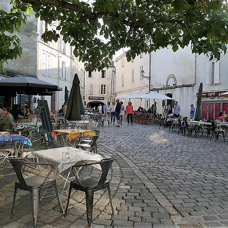 Saint-nicolas Apartment *